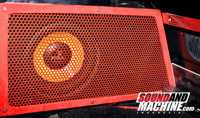 Subwoofer-Rear-FT86-Mobiltronik-Surabaya