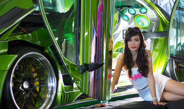 HIN-Semarang-2016-Satu-Models-HIN-Siap-beraksi-di-Semarang