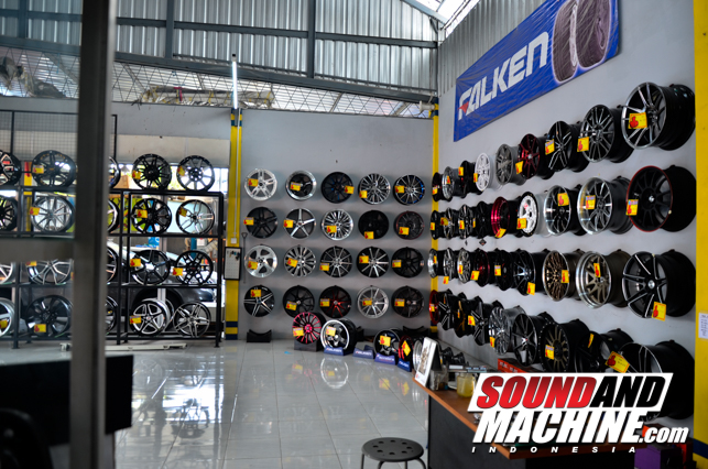 RX Auto Audio Pro Full Display