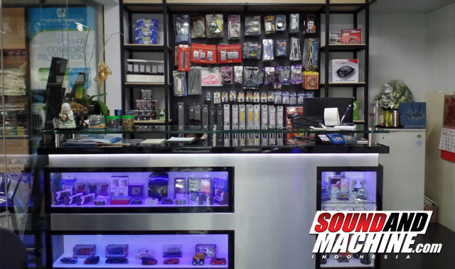 WarehouseSoundmotion-Autodio-Jakarta-Beragam-Produk-Aksesoris