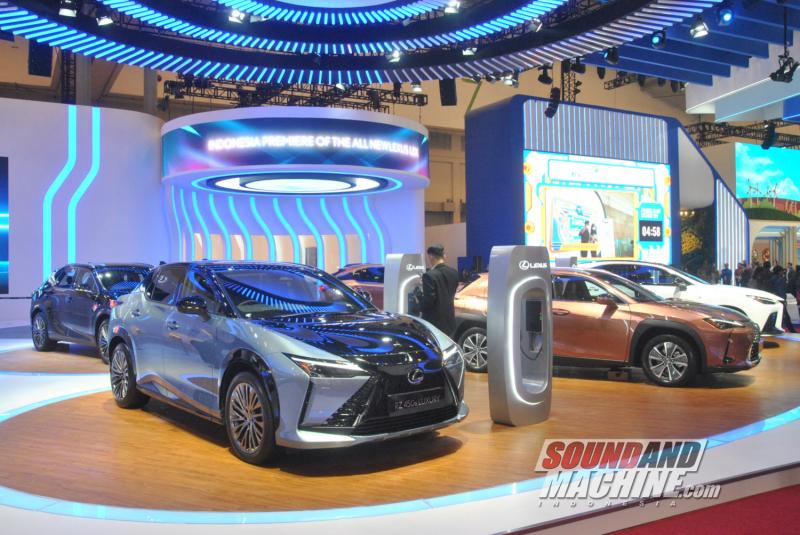 Booth Lexus di pameran Gaikindo Indonesia International Auto Show (GIIAS) 2024.